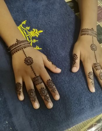Asha Henna Artisty